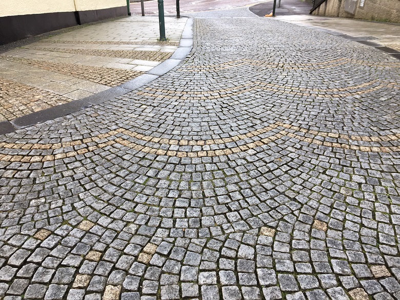 Yellow and Silver Grey Granite Cropped Setts, Fort William