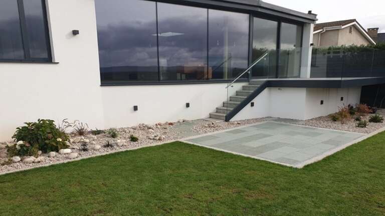 CED’s Green Schist Stone Paving Makes A Stunning Debut In Ireland