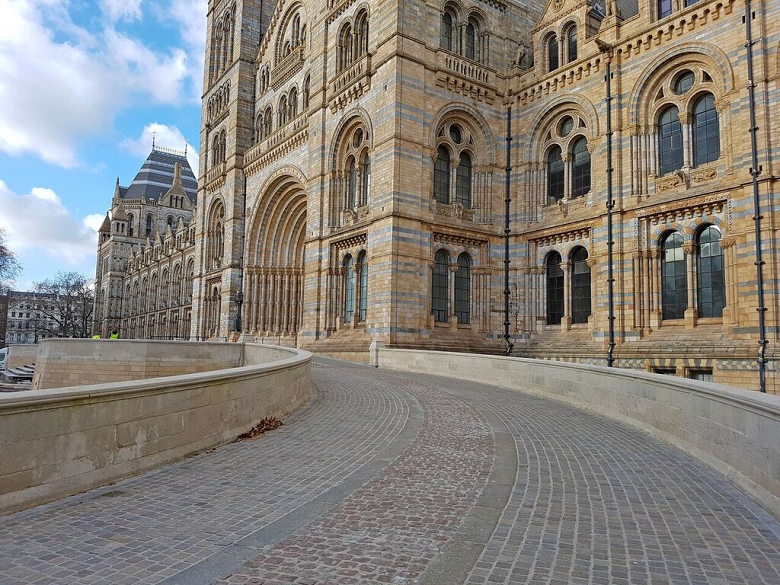 Natural History Museum, London - Swedish Granite, Italian Porphyry and Scottish Green Schist